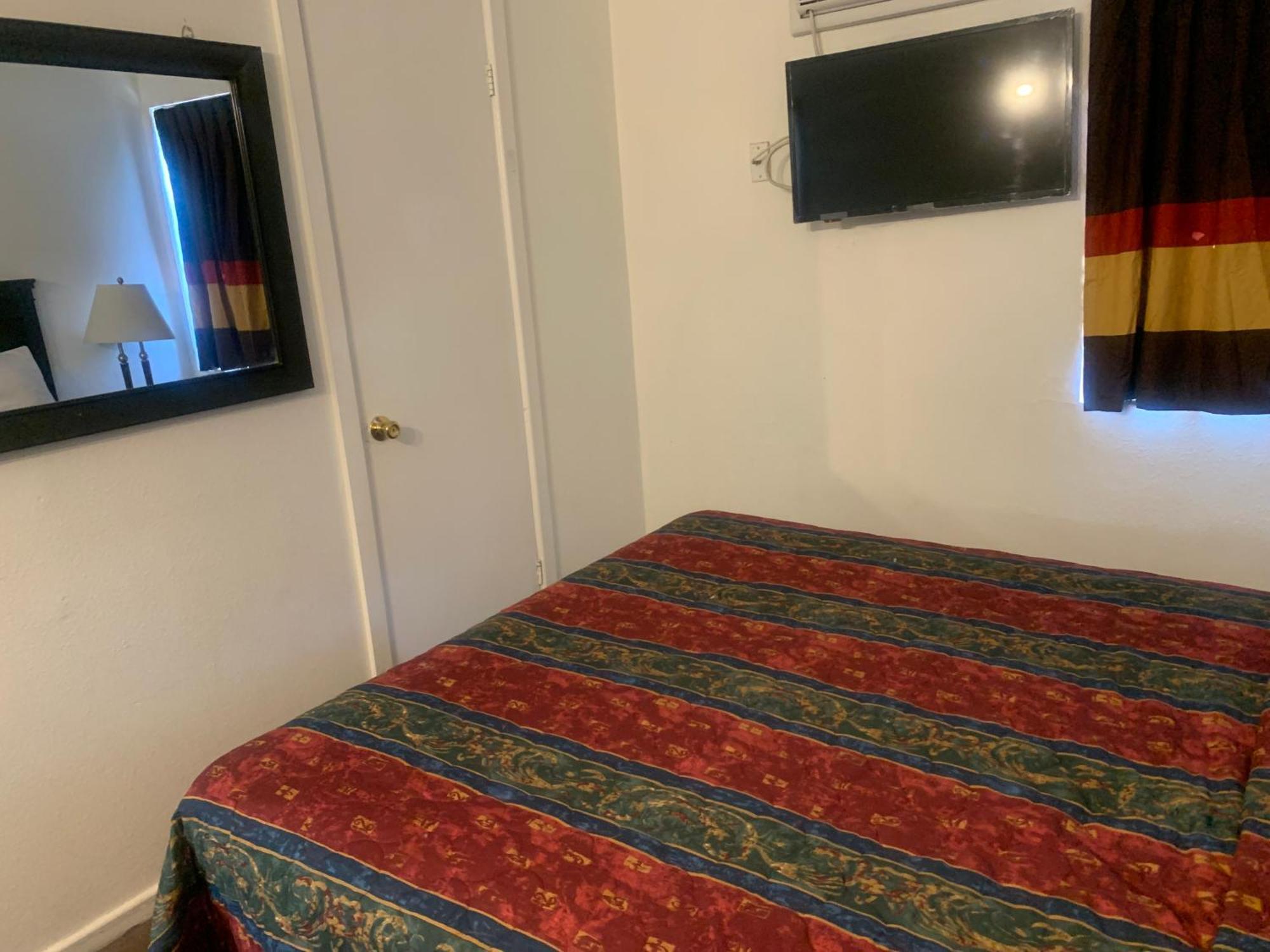 Encore Inn Инглвуд Экстерьер фото