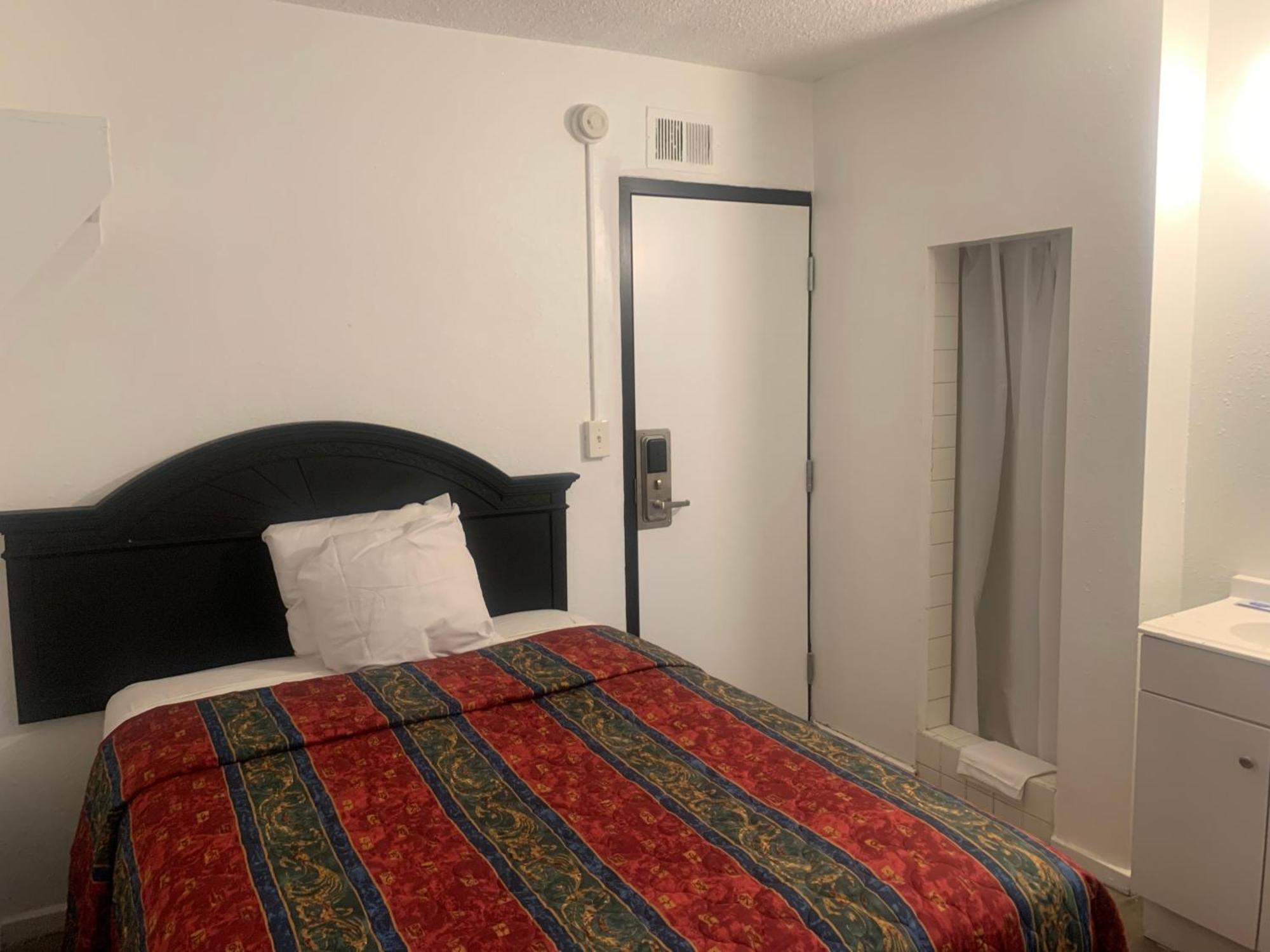 Encore Inn Инглвуд Экстерьер фото